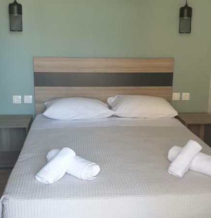Apartmán Chriselia 2 Nea Roda Exteriér fotografie